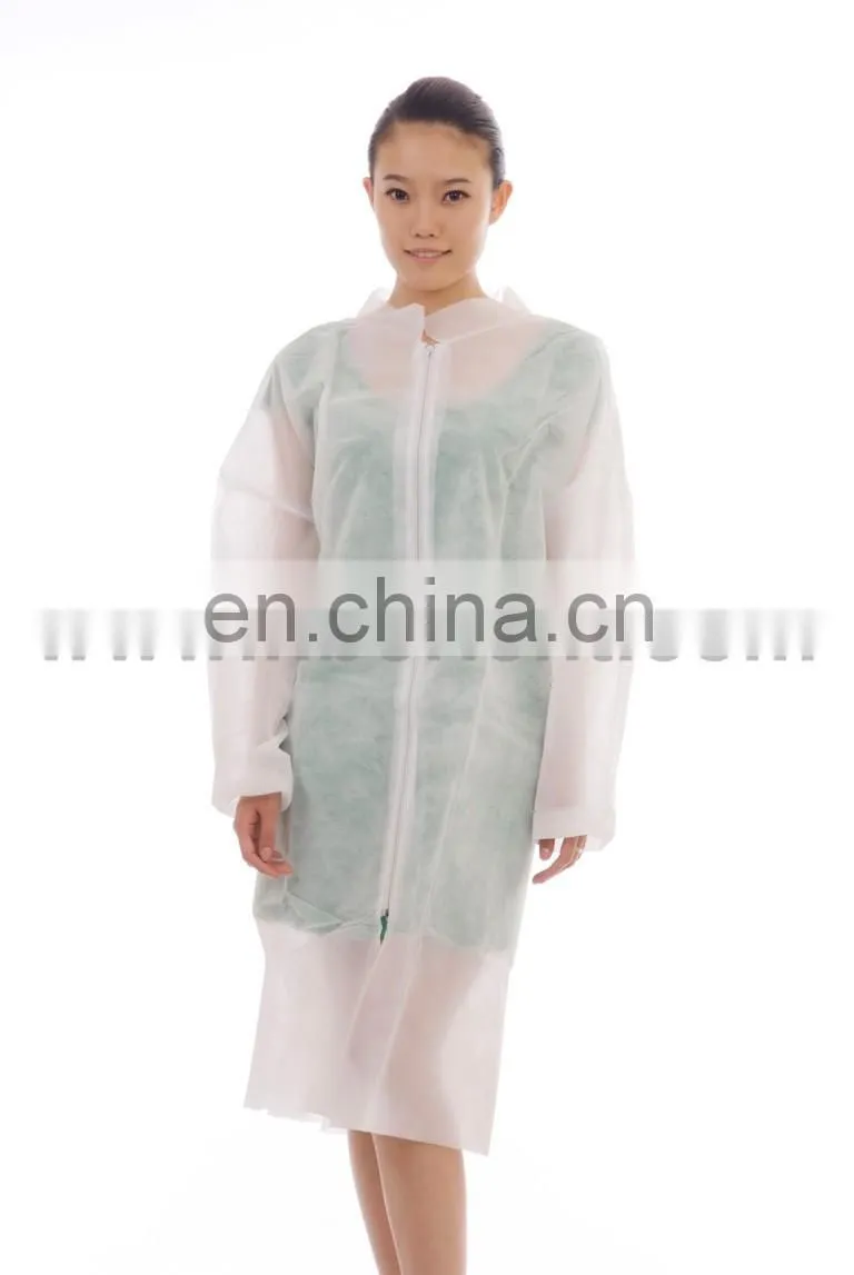 Disposable Lab Gown with knit collar and zipper