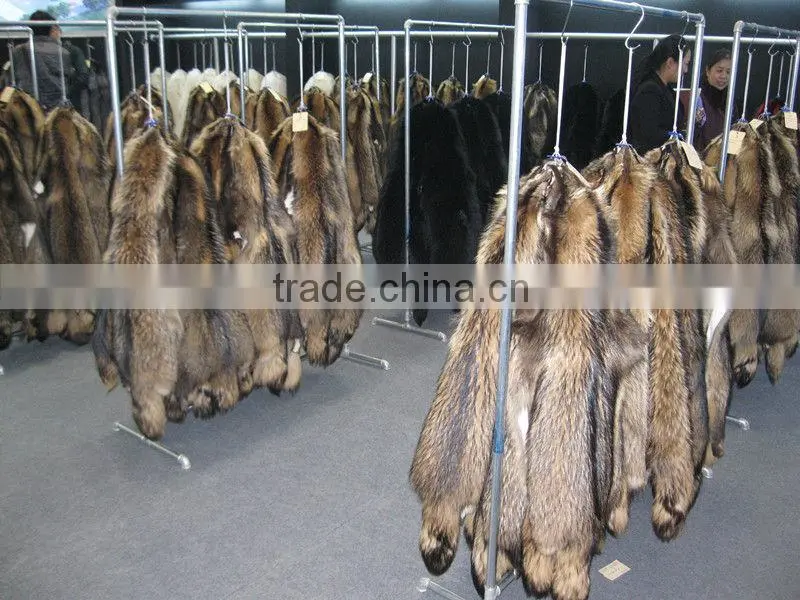 Natural raccoon dog fur wholesale