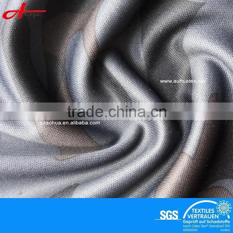 Heat transfer camouflage printed knitted fabric