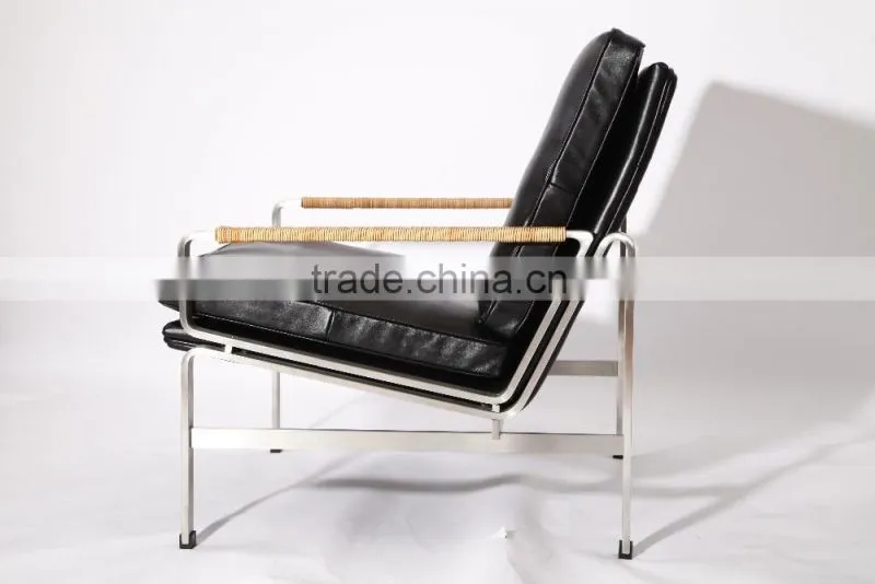 Mid century modern furniture Fabricius & Jorgen Kastholm FK6720 chair replica