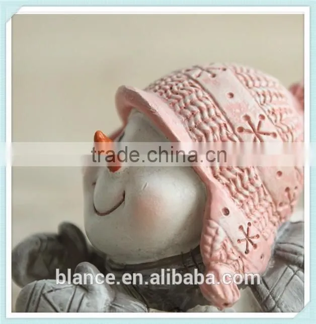 lovely snowman resin figurine long nose design universal Christmas gift