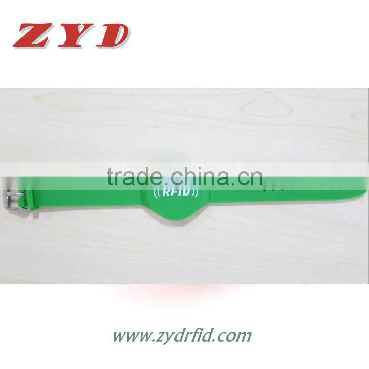 Fashion style 13.56MHz S50 RFID smart wristband/ bracelet for activity