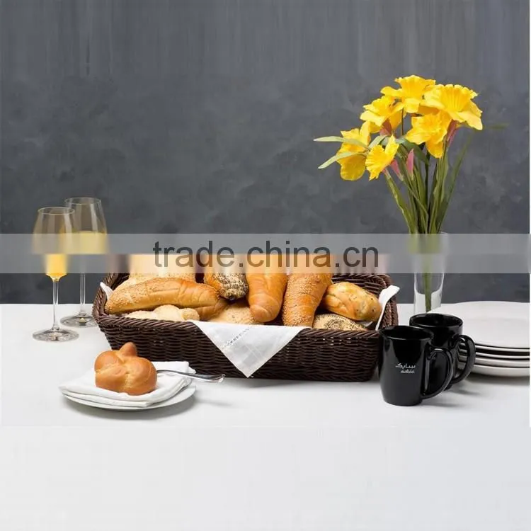 Classic and durable food grade plastic wicker hand woven bread basket for bakery display