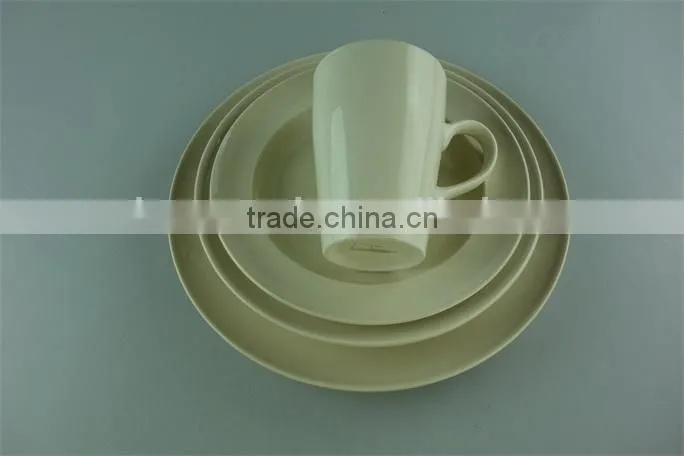 stock cheap popular small white porcelain leaf-shaped dish, good quality porcelain dish with cheap price