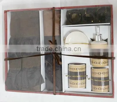 100% polyester bathroom set with ceramics accessary