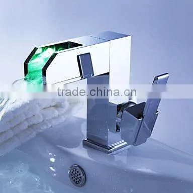 Modern Design Single Handle LED Brass Basin Faucet