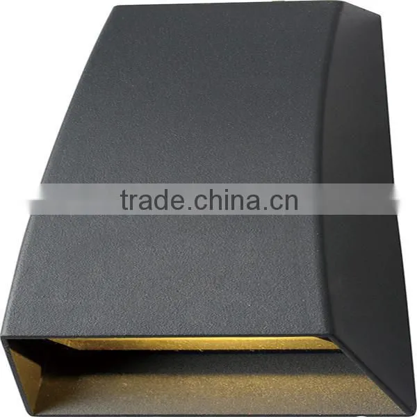 High Power Die-cast aluminium body and Clear glass diffuser LED2*1W in Black Unique Shape for Wall decoration