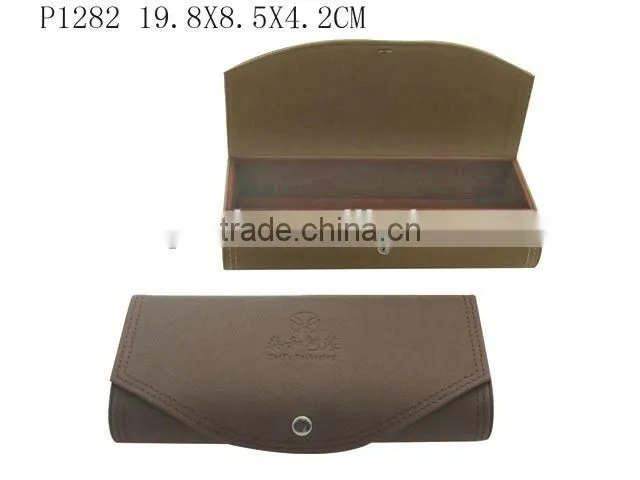 P1279 Vintage Style Cardboard Pendant Box with Snap Fastner