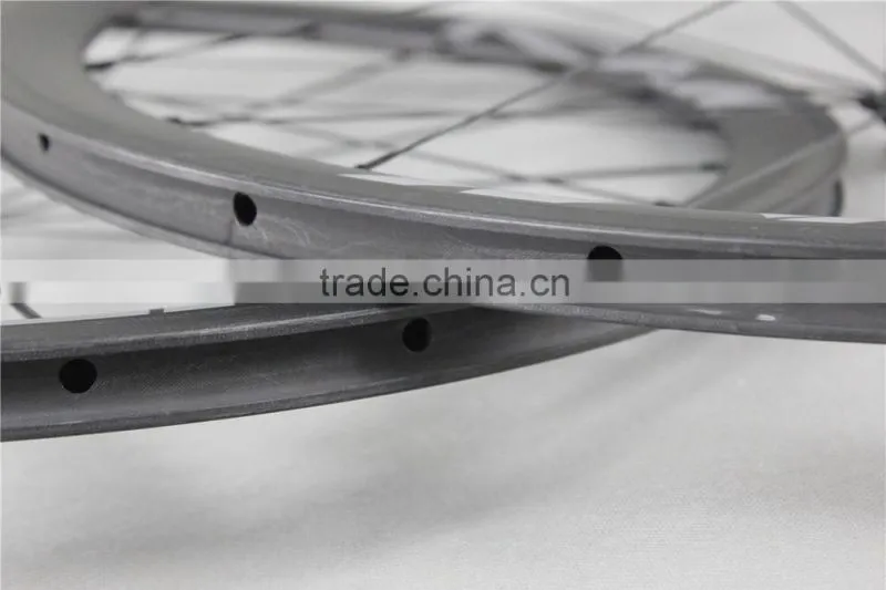 700C 38mm clincher carbon road wheelset carbon clincher wheels wth Novatec hub 9/10/11Speed