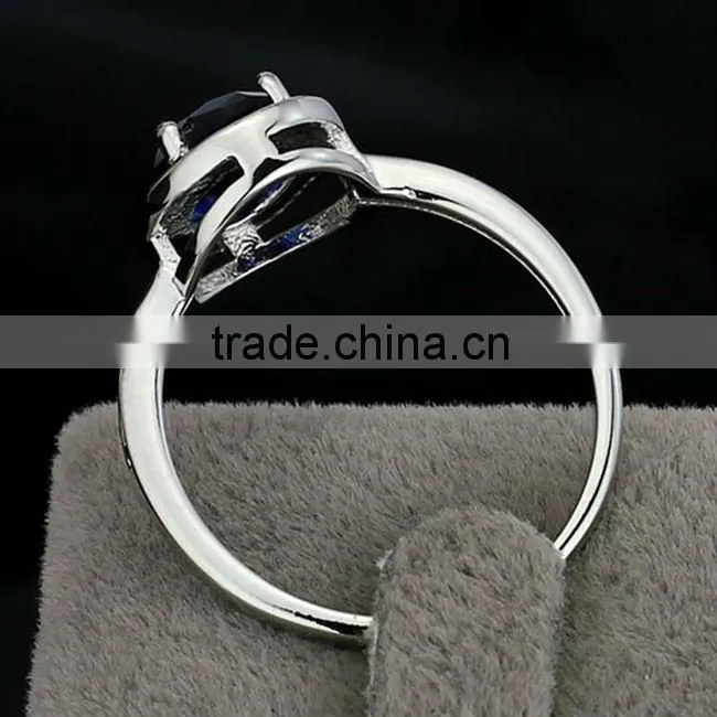 2014 Latest Design Oval Blue Corundum Stone Copper Alloy Rings
