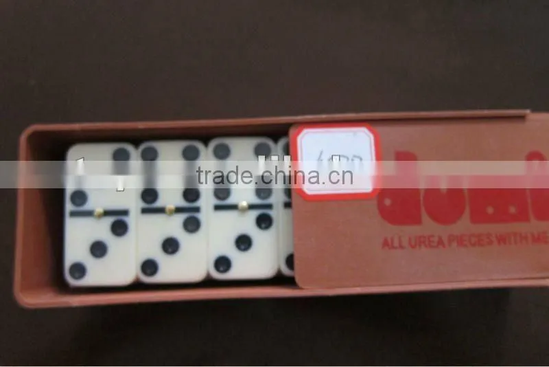 melamine domino