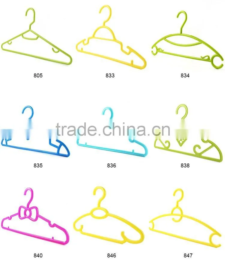 different styles plastic clothes hanger