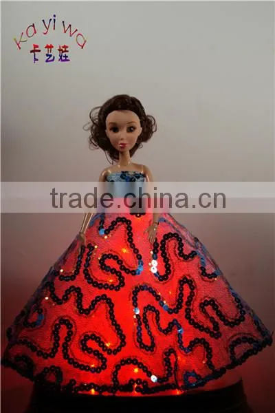 Colour Changing LED Light Toys / Festival Flashing Dolls / Night Light