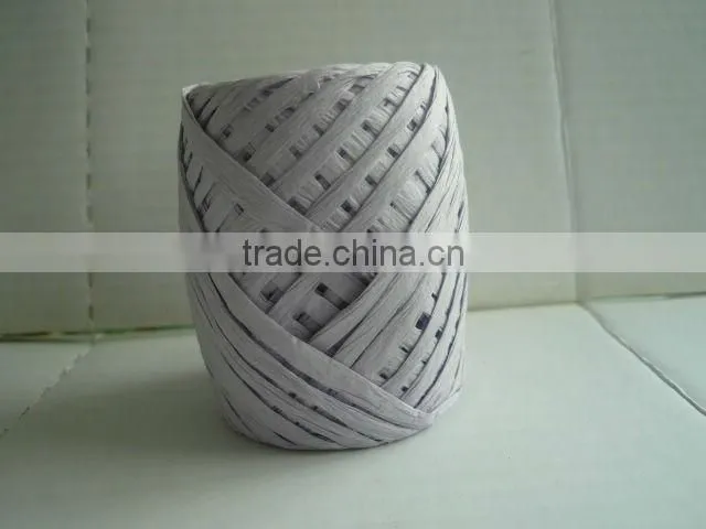Gift wrapping pape rope