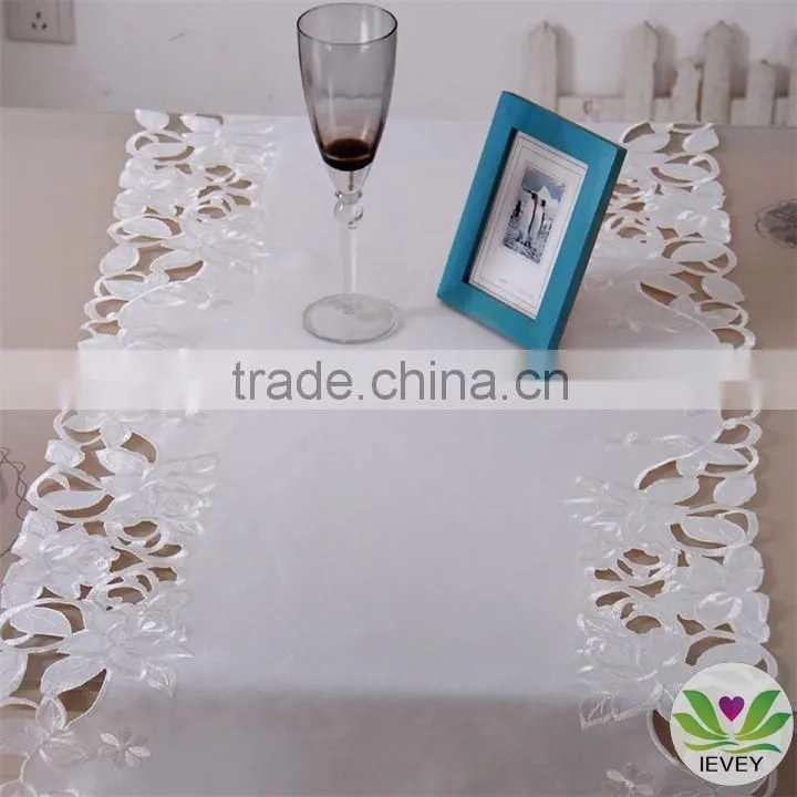 hot-sale white hand embroidery tablecloth hotel table cloth/table cover/napkin/wholesale tablecloth