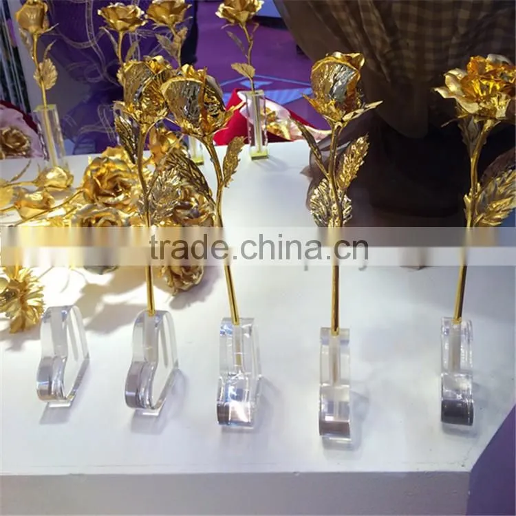 Excellent craft high clear heart shaped acrylic vases wholesale for home decoration manufacturer