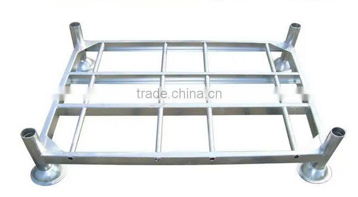 Euro stackable shelf