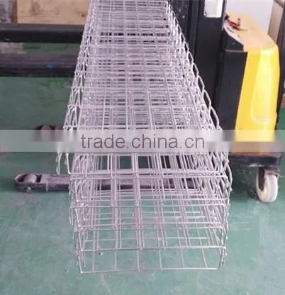 Steel type wire mesh cable tray
