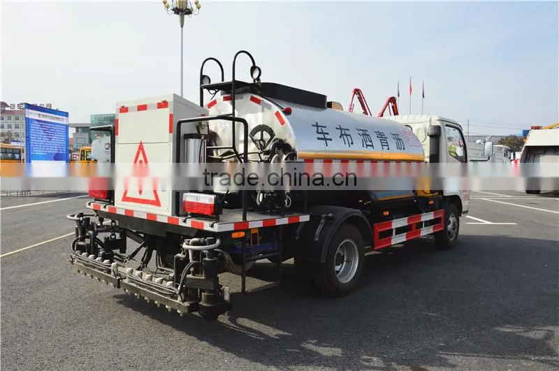 Dongfeng 4000L pitch sprayer truck for sale