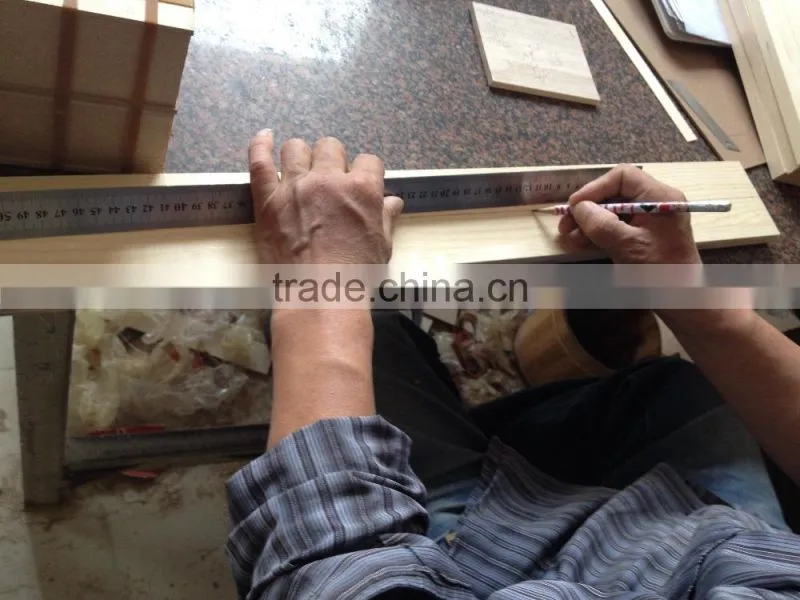 wholesale customized cheap 4 way wooden display pallet for flower