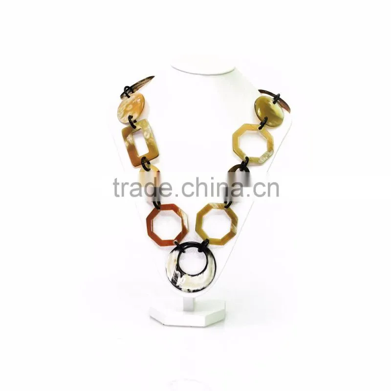 Necklace made of buffalo horn in Vietnam, fashionable and eye-catching designs