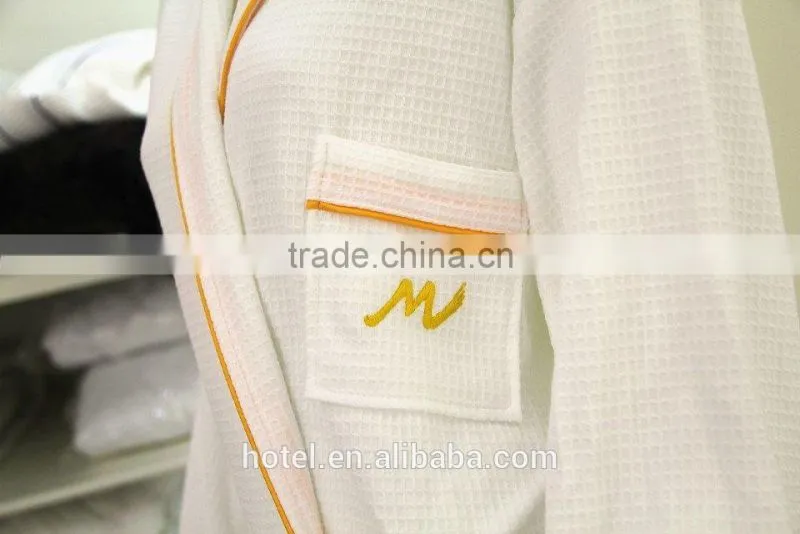 Chinese Products Waffle Bath Robe With Embroidery Logo