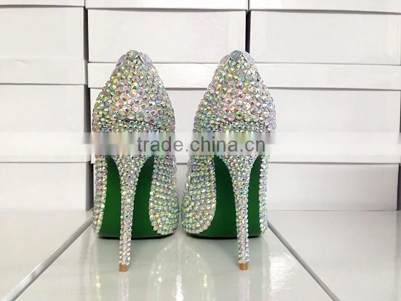 Catwalk New Arrival Luxurious Heart Shape Diamond Dress High Heel Shoes, High End Customized Strass Bridal Wedding Shoes
