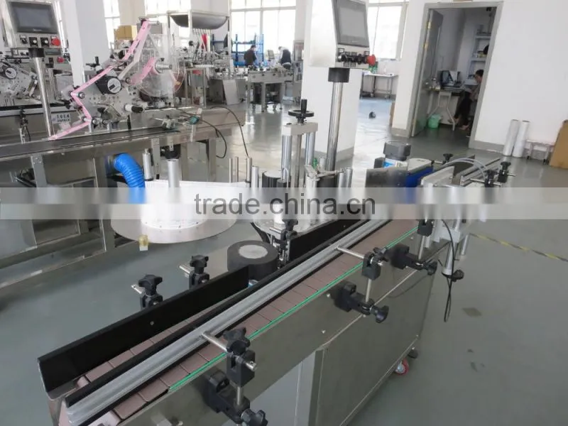 wine and beverage labeling machine