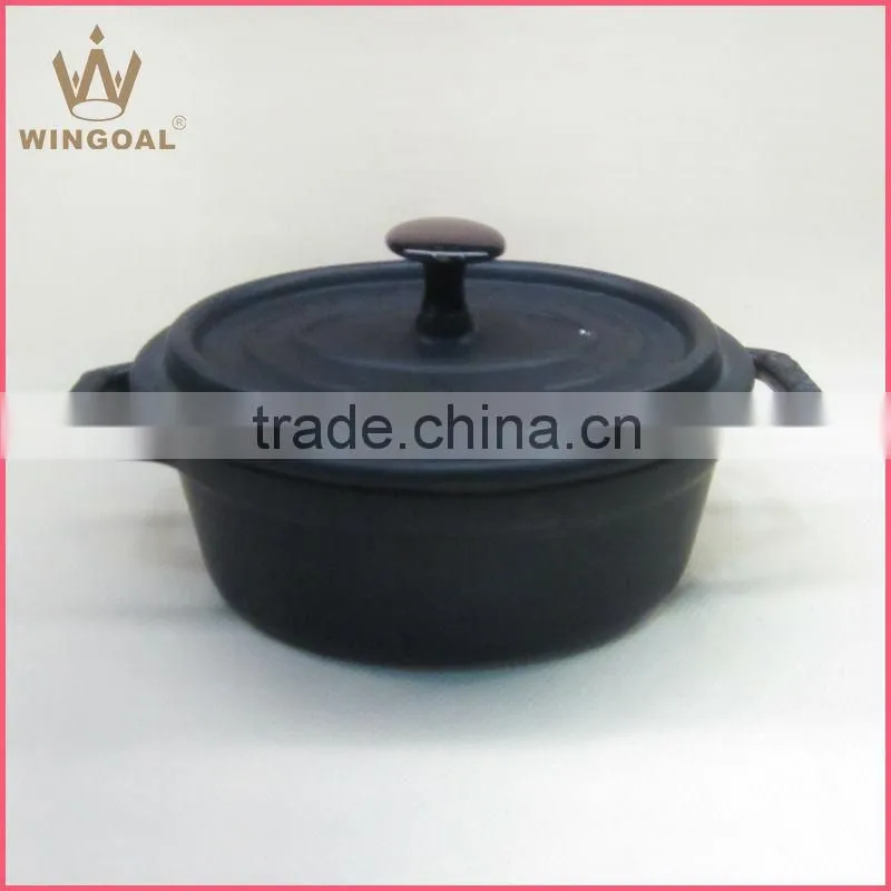 Mini black porcelain casserole set wiht lid