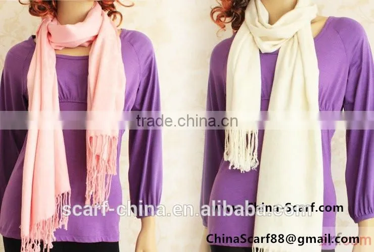China Fashion Acrylic Scarf