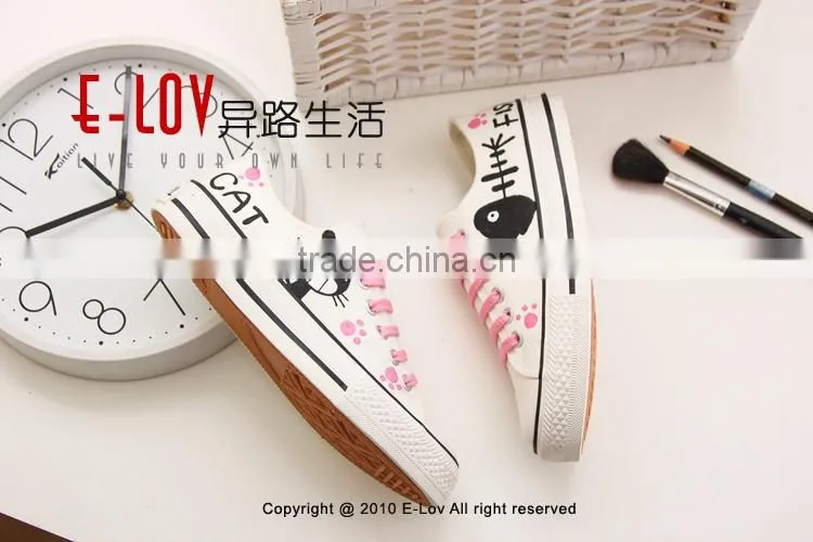 Hot sales high quality new style custom fabric print shoes