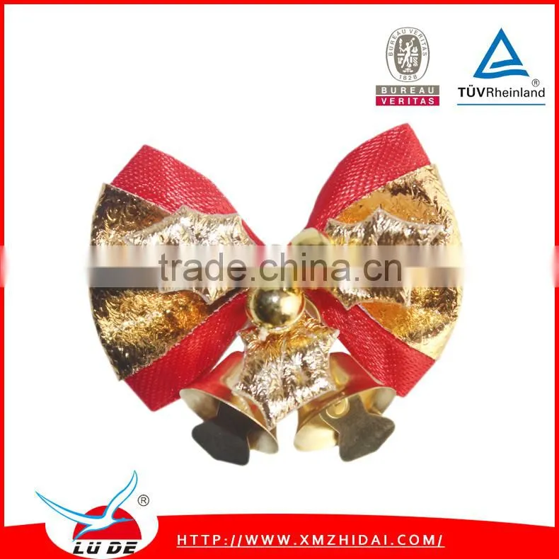 Chrismas Tree Decoration use Chrismas Bow with Bell