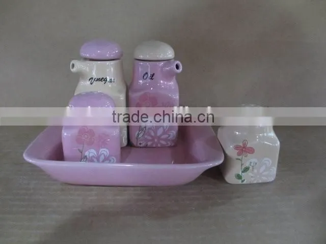 Classical ceramic oil & vinegar bottle set with owl pattern