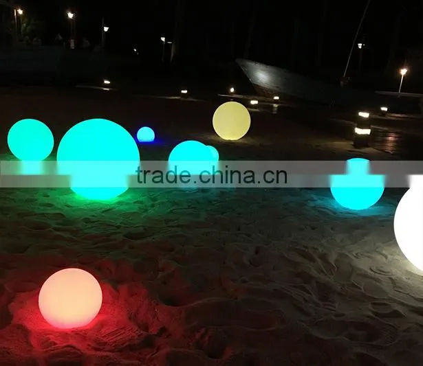 Battery operated large plastic outdoor christmas light balls
