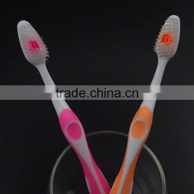 Wholesale nylon bristle YangZhou manufacturer hoome use long handle adult toothbrush