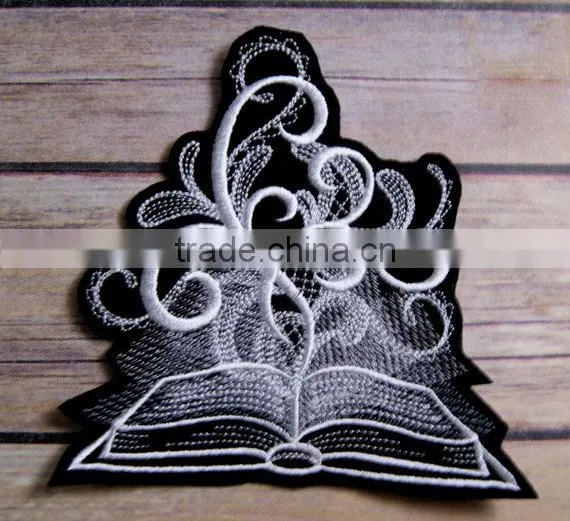 Custom high quality embroidered the Japanese anime patch for clothes embroidery patch made in china choose size/color