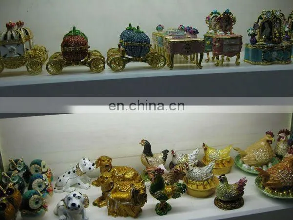 New design Chinese God Figure