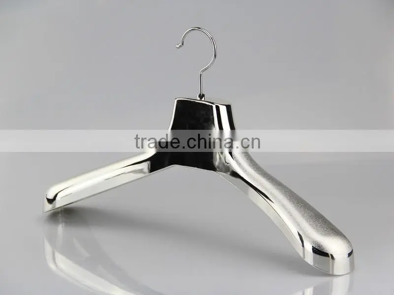 silver electronic plated hanger with notch for clothes