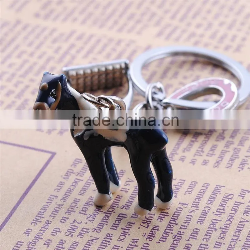 Wholesale metal zinc alloy watching horses keychain