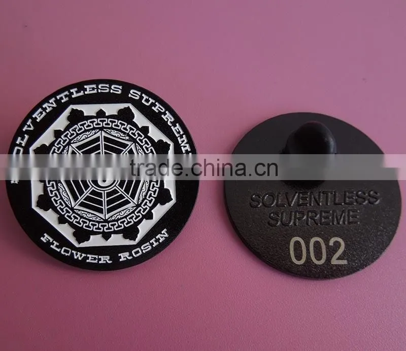 Hot selling cheap custom colorful metal badge EXW pin badge