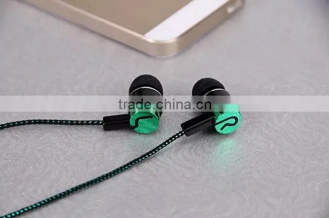 High Quality 3.5mm in-ear Earphone Headphone For Mobile Phone