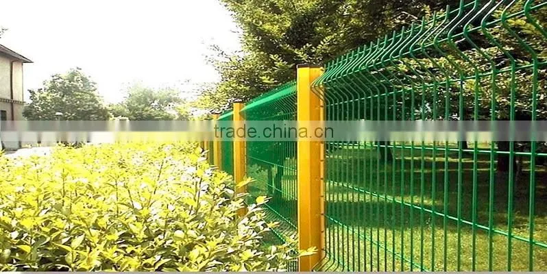 Hot dipped galvanized pvc coated weld wire mesh triangle bending fences for houses factory(curved fence)