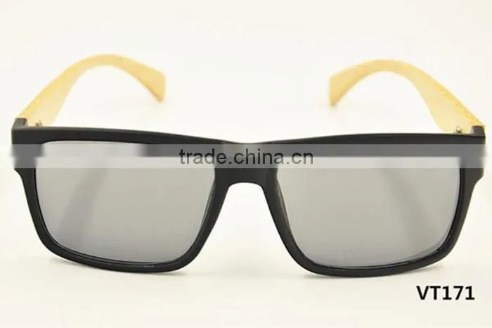 wholesale 2016 vintage UV400 lens design bamboo wooden polarized sunglasses Made in China