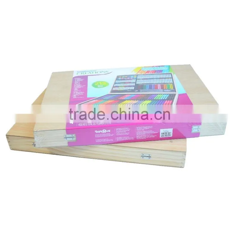 stationery set with wooden case of 214pcs wooden art case