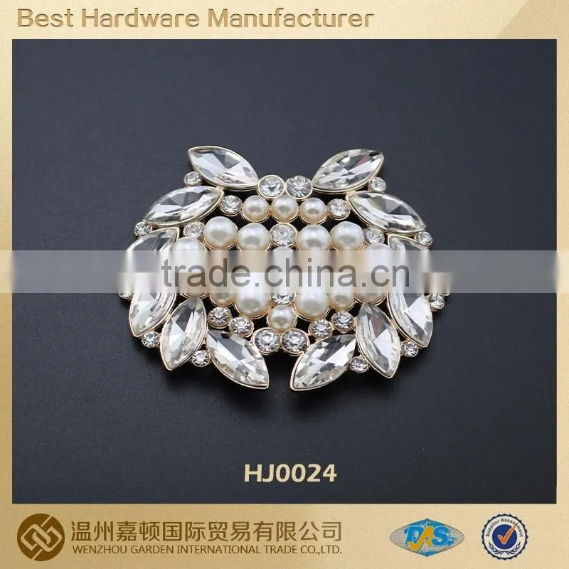 Amber color fashionable metal shoe buckle