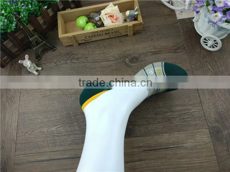 Factory Custom High quality boat socks green socks, classial style new product with adult or children