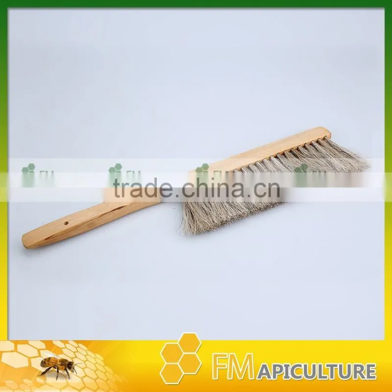 3 rows bee brusher fiber bursher with wood handel; hotsale bee brusher ,