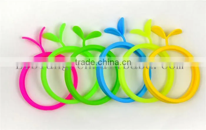 Creative design multifunctional universal silica gel hand ring