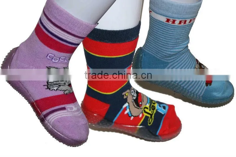 Custom anti slip cartoon baby sock shoes