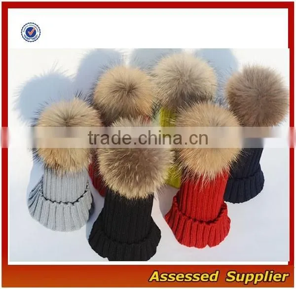 Custom fashion real raccoon fur pom pom hat beanie cap winter knitted hat for women and baby free samples